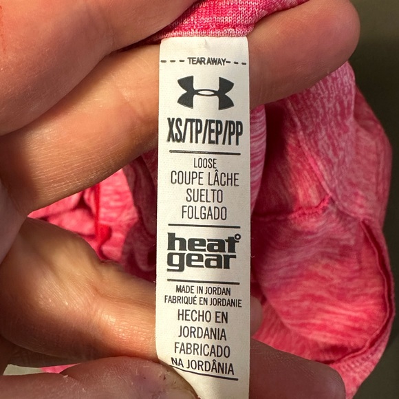 Under Armour heatgear 1/2 zip pink and white xsmall - Picture 6 of 8